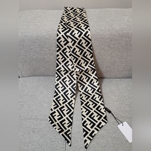 *SALE* Skinny Scarf Twilly NWT